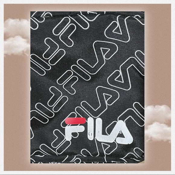 ♥︎ FILA Mini Backpack & Pouch ♥︎ - Picture 5 of 8